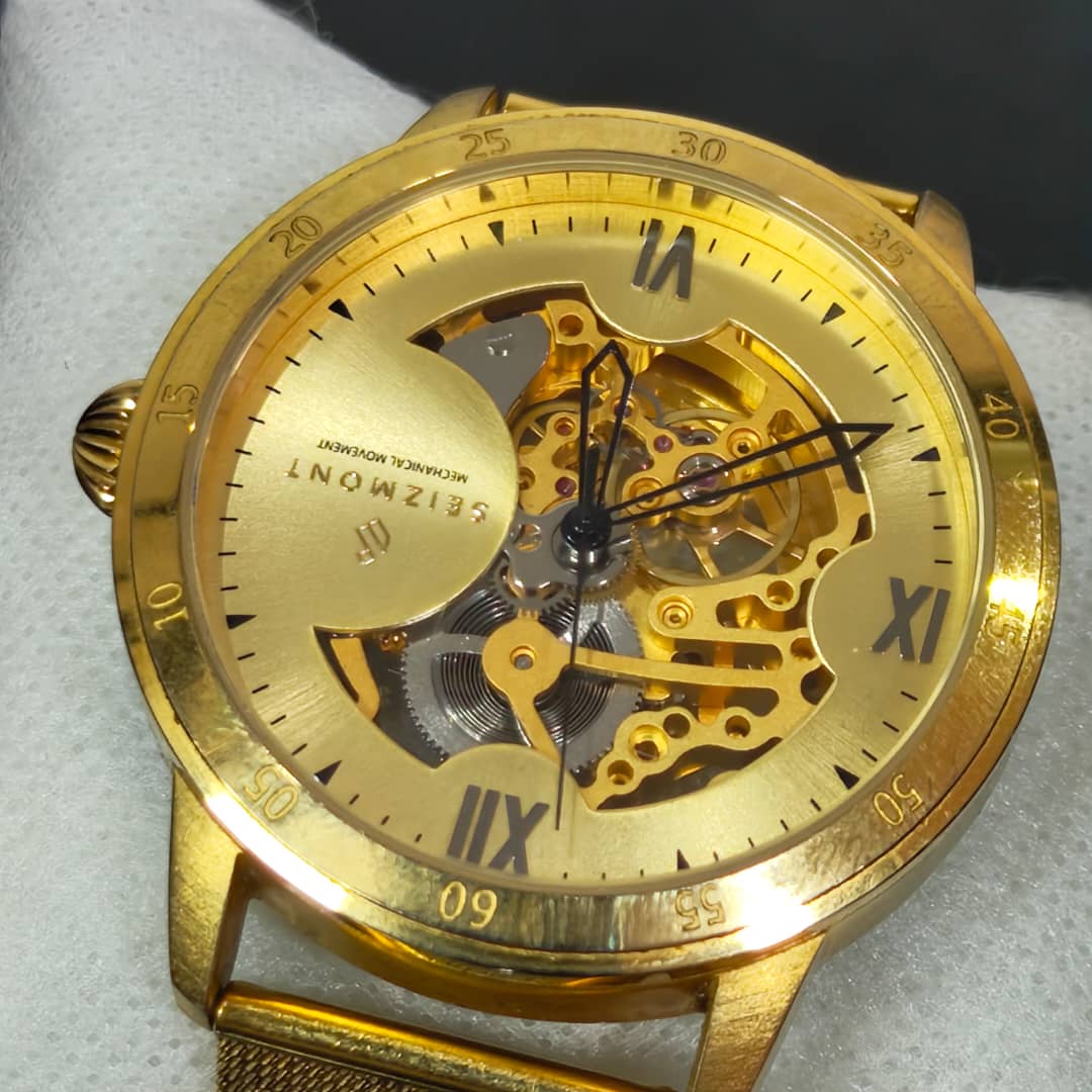 Montre seizmont automatique scoullat/مليون ومتين 
40mm
Prix 12000