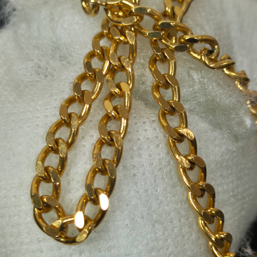 سلسلة بلاكي فرنسي تحفة
طول مغلق 22cm
Prix 8500