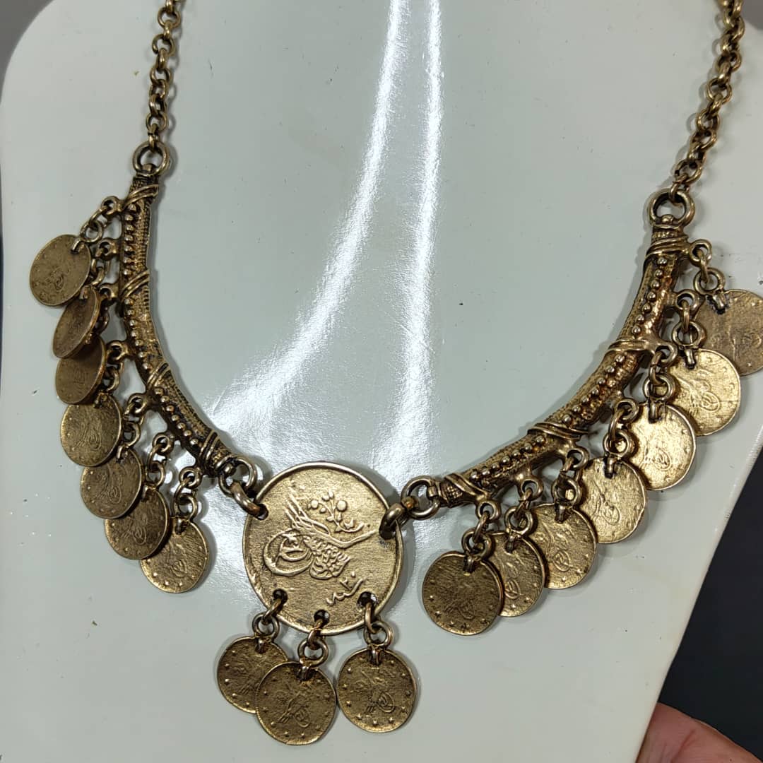 سلسلة فرماي/فضة عتيقة تحفة
طول مغلق 20cm