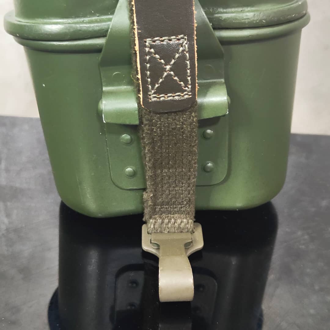أنية جبلية، خاصة بالطعام 
20/12cm
Prix 6000