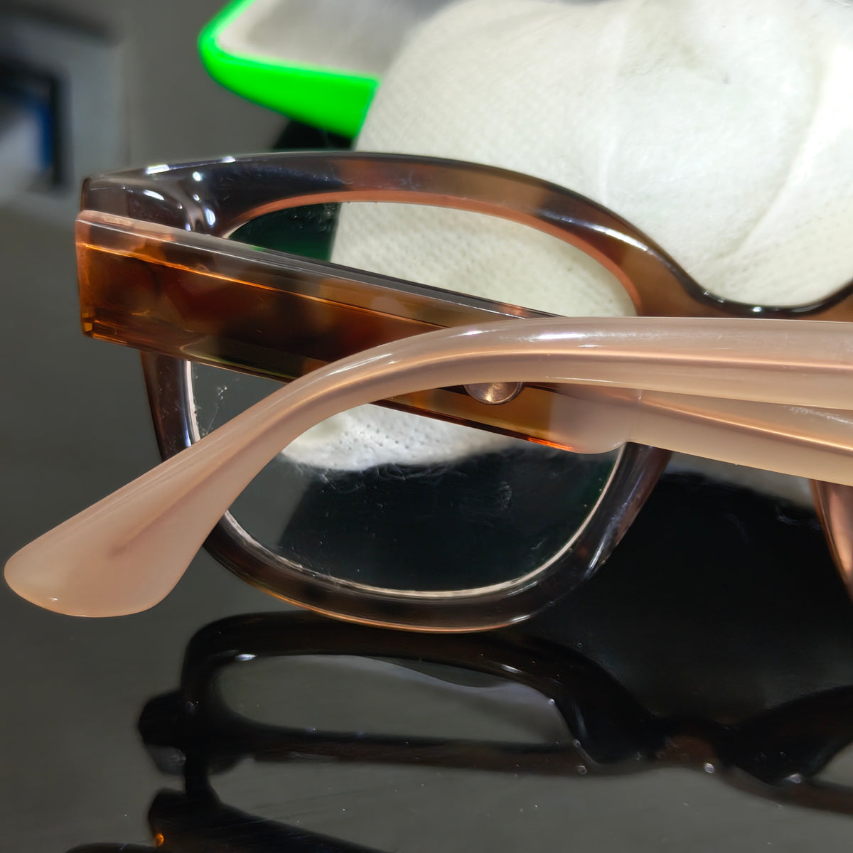 Cadre du lunette Vanessa Bruno femme original 
50/22
Prix 10000