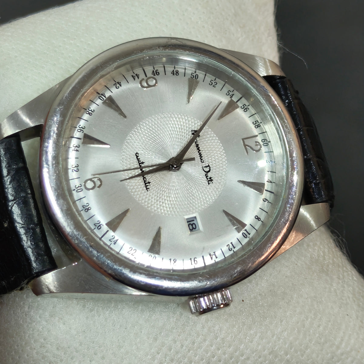 Montre Massimo Dutti automatique original 
42mm
Prix 22000