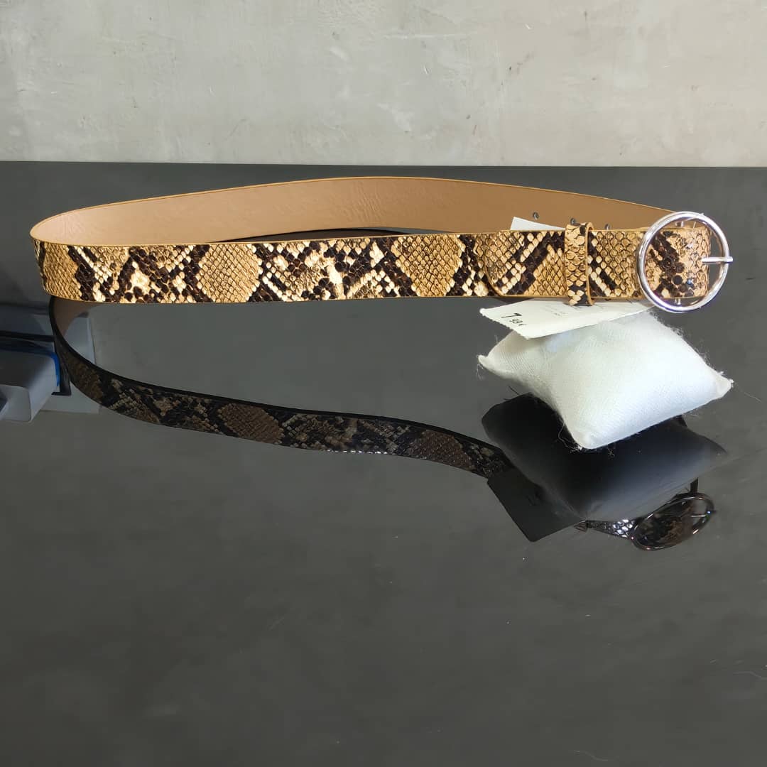 Ceinture terra nova femme original 
95cm
Prix 4500