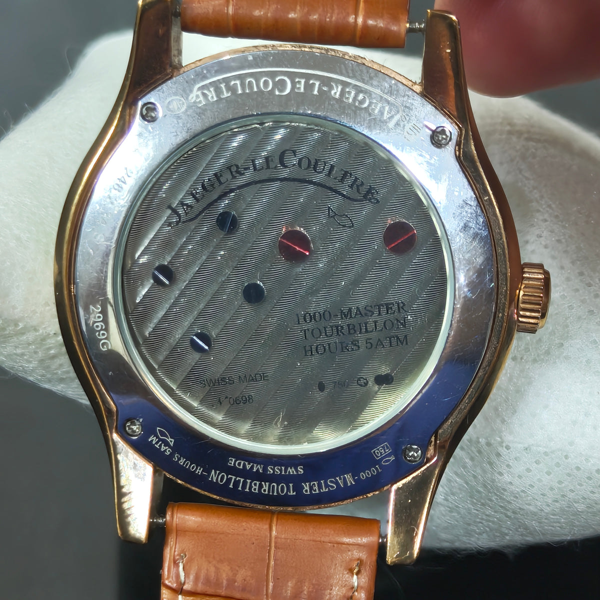 Montre Jaeger - lecoltre régulateur & tourbillon Quartz/ثلاثة ملايين ونصف 
40mm
Prix 35000
