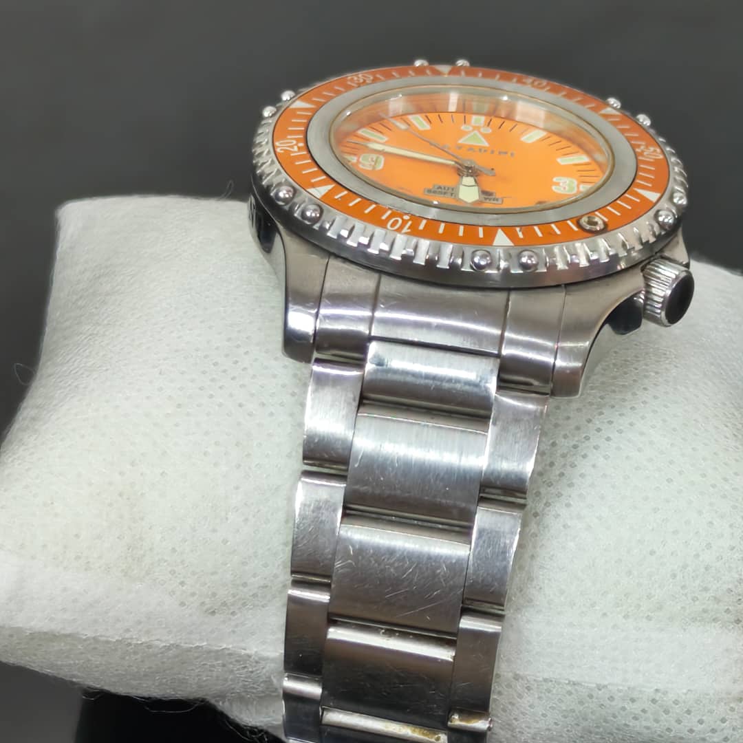 Montre cavadini automatique original زوج ملايين ونصف 
40mm
Prix 25000