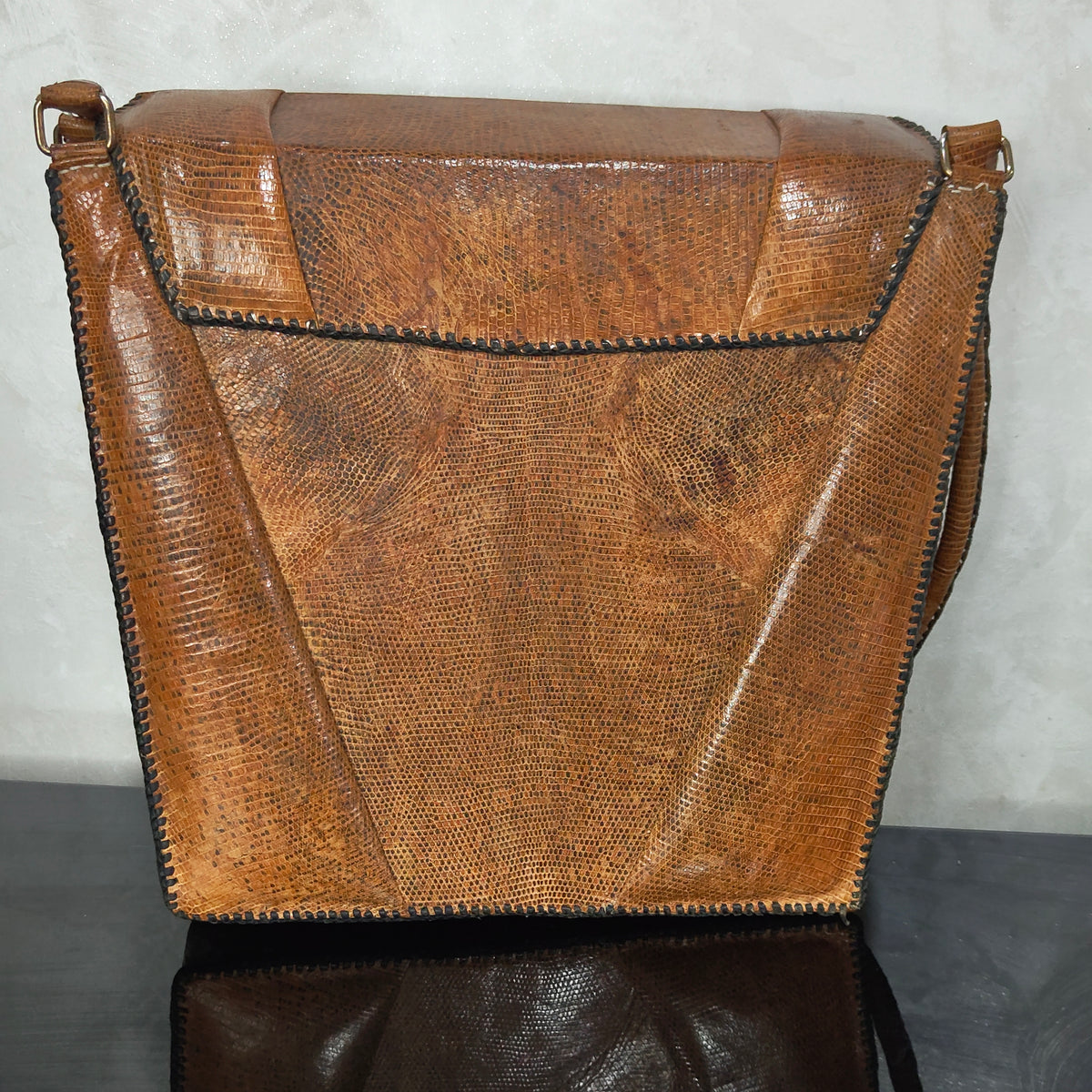 Sac en cuir original femme مليون ونص
30cm/30cm

15000