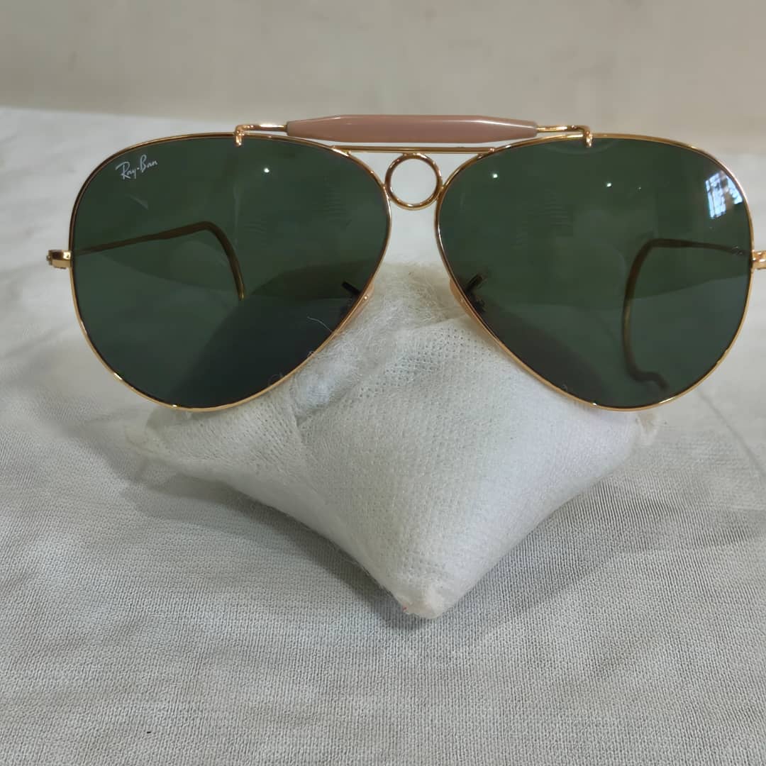 Lunette ray ben rb original 
58
Prix 22000