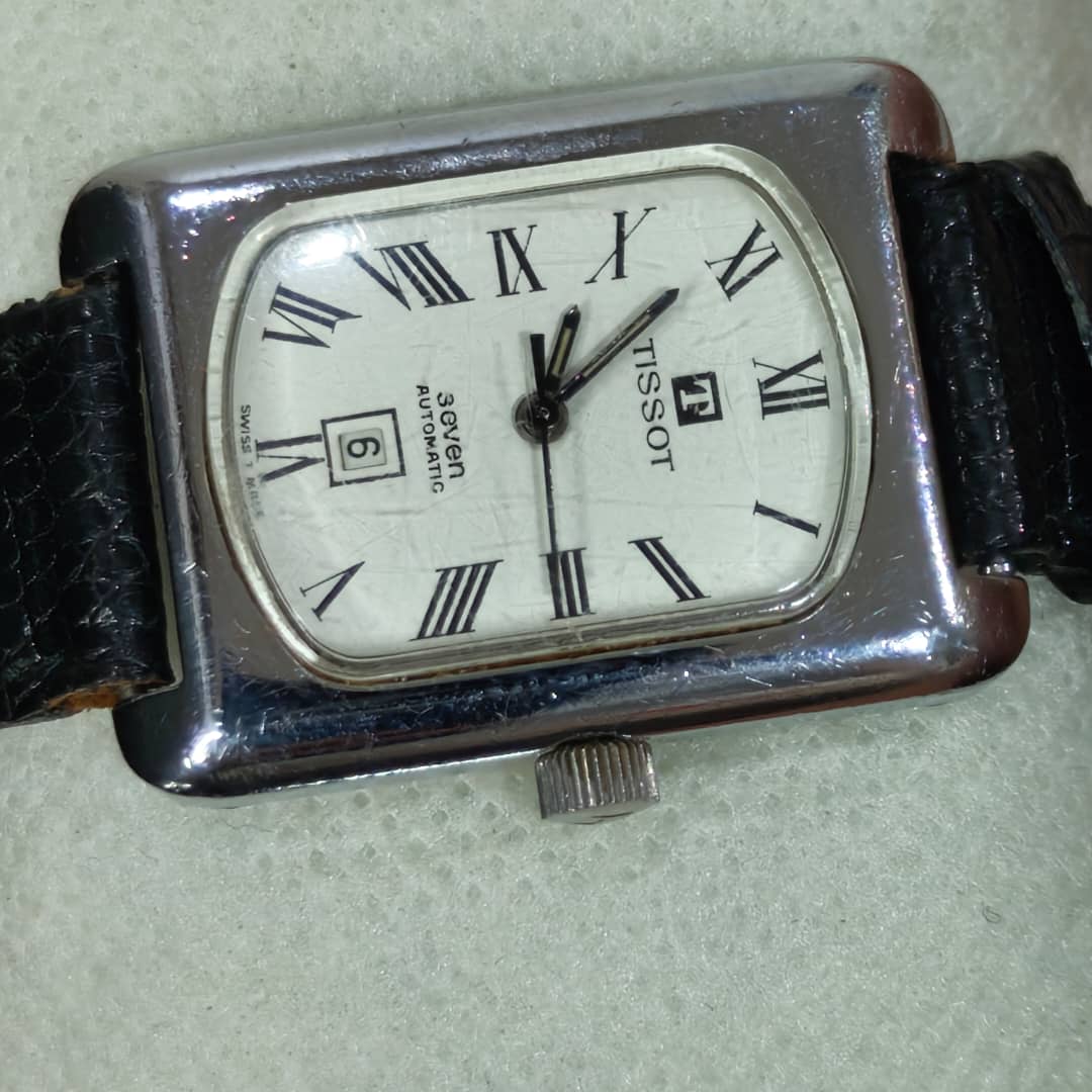 Montre Tissot automatique original ثلاثة ملايين 
36mm
Prix 30000