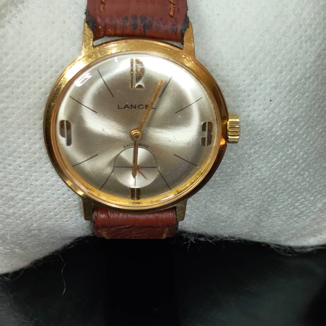 Montre Lancel mécanique vintage original 
38mm
Prix 15000