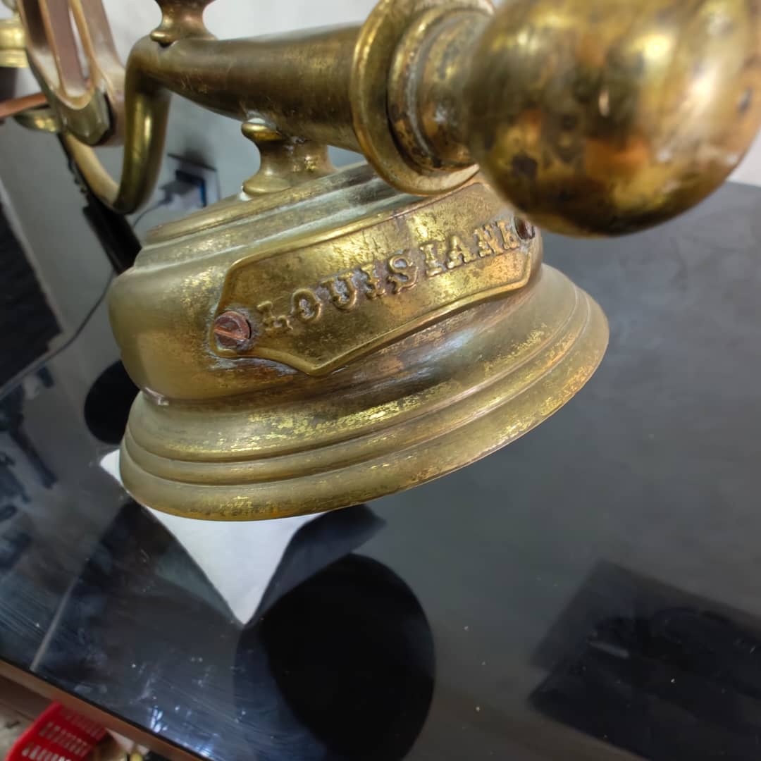 Ancien lustre louisaine Art déco signé rare original 
95cm/65cm
Prix 25000