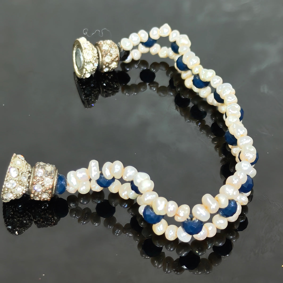 سوار نسائي بالجوهر حر 
طول 19mm
Prix 4500