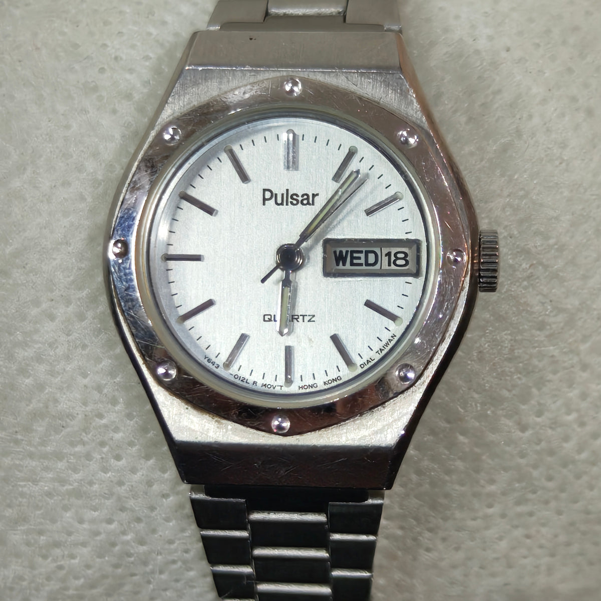 Montre pulsar femme quartz original 
Prix 8000