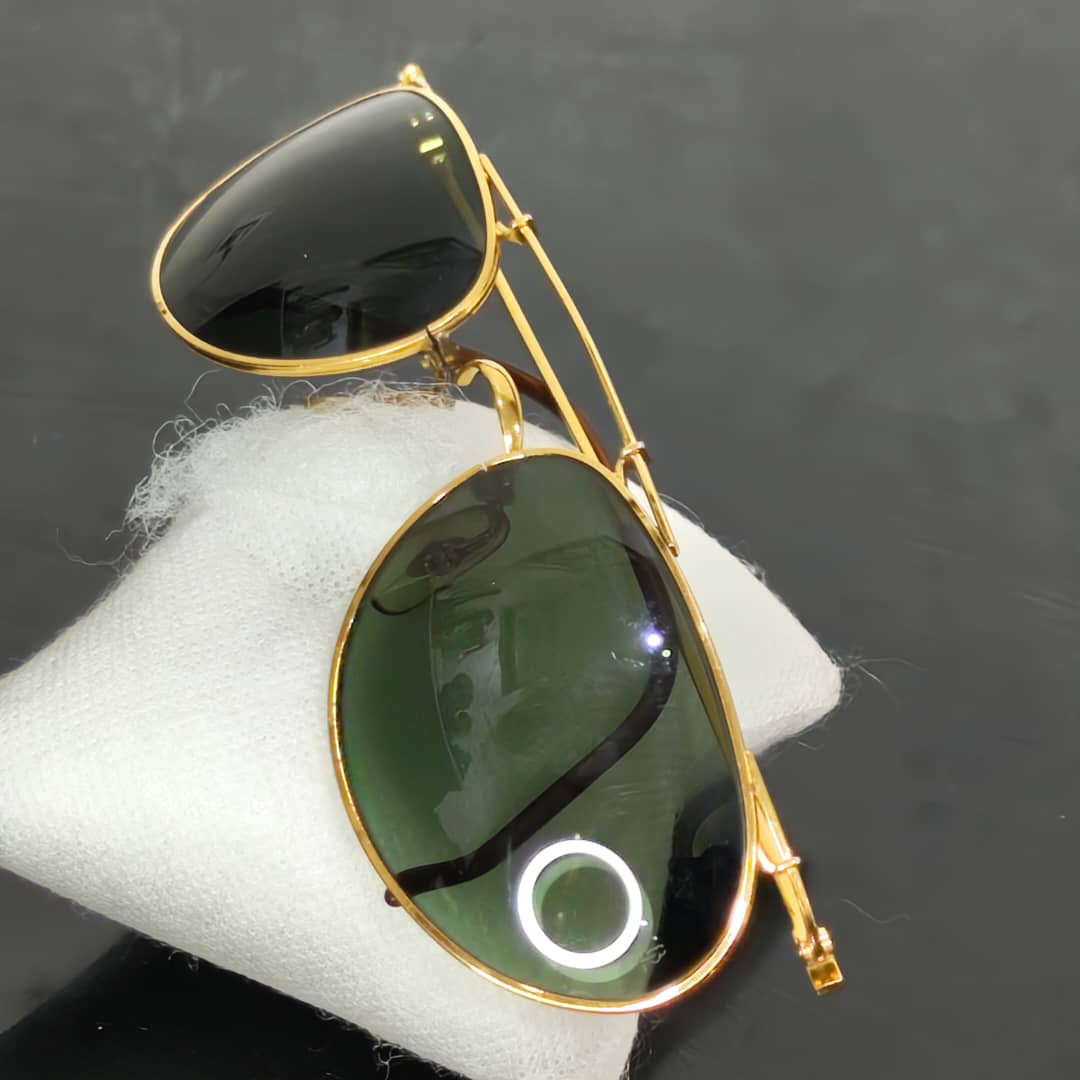 Lunette ray ben usa bl original تحفة نادرة
أربعة ملايين وربعمية
44000