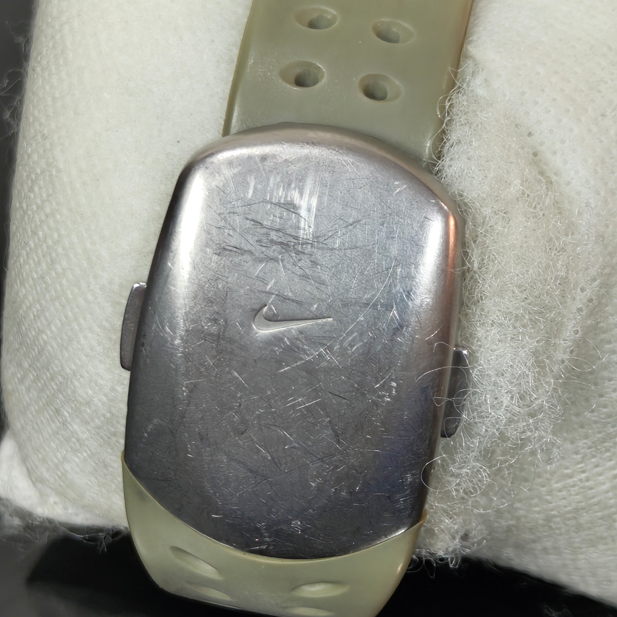 Montre Nike plongée 200m
38mm
Prix 12000