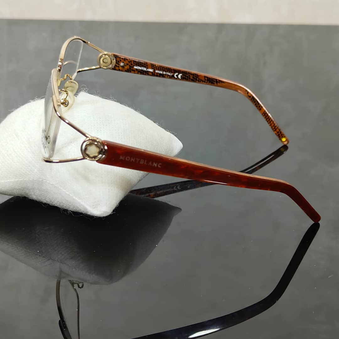 Lunette mont blanc original 
53/17
Prix 35000