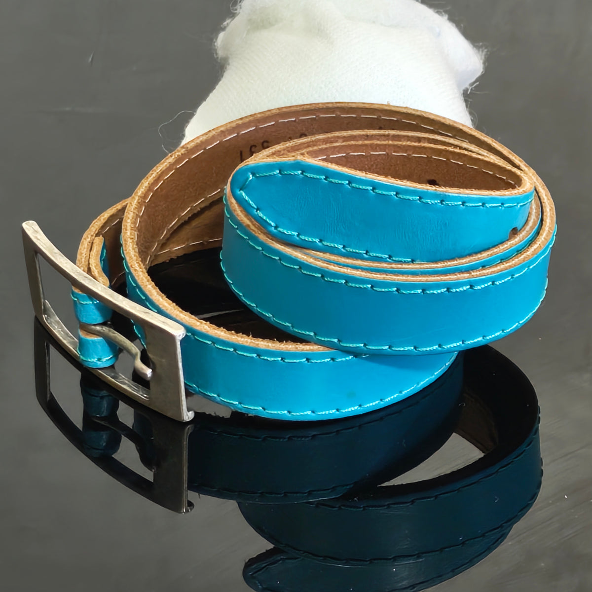 Ceinture Vanzetti femme en cuir original 
98cm
Prix 4500