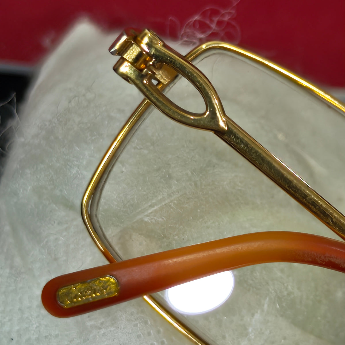 Lunette cartier France original    إثنان عشر مليون
54/18
Prix 120000