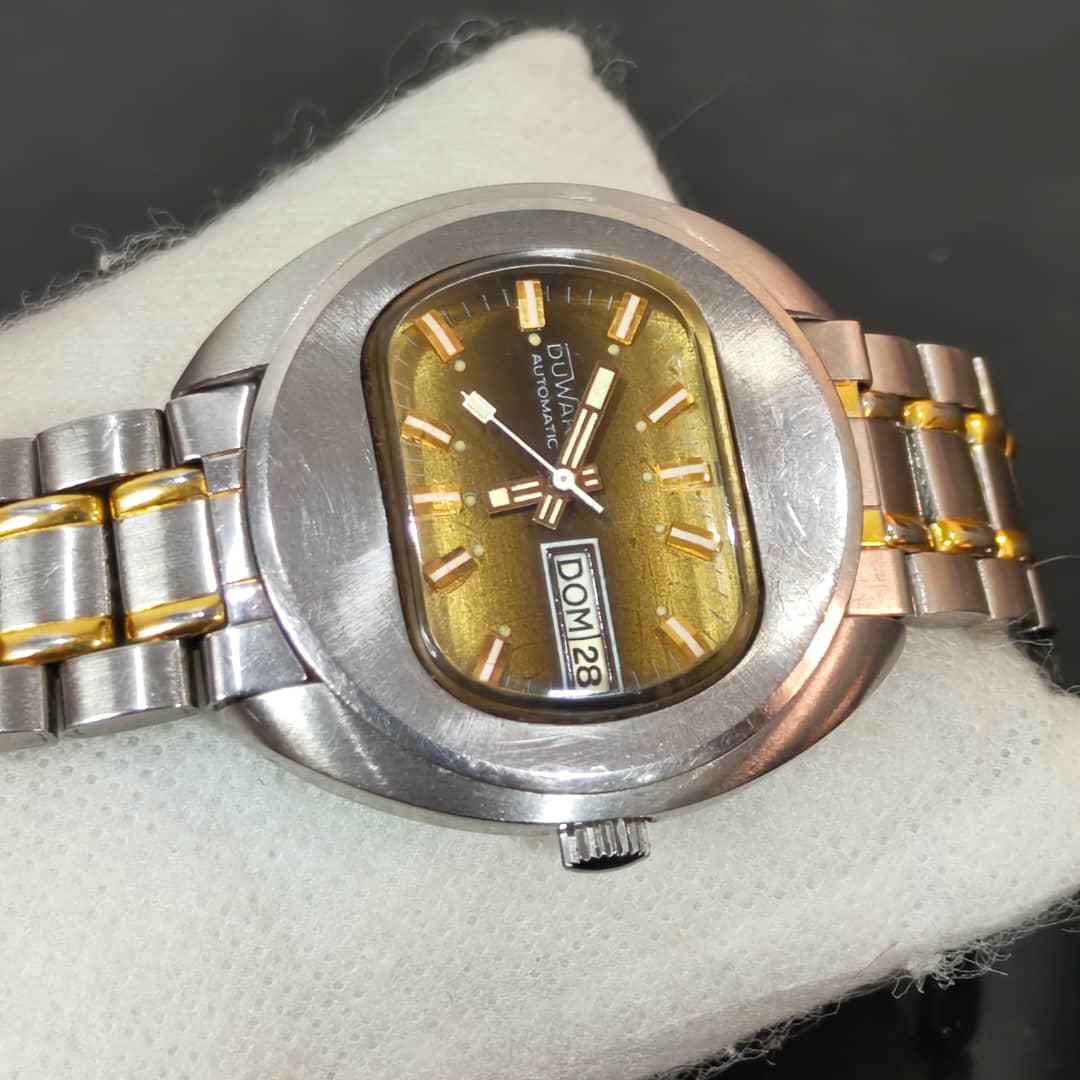 Montre duward automatique original 
38mm
Prix 25000