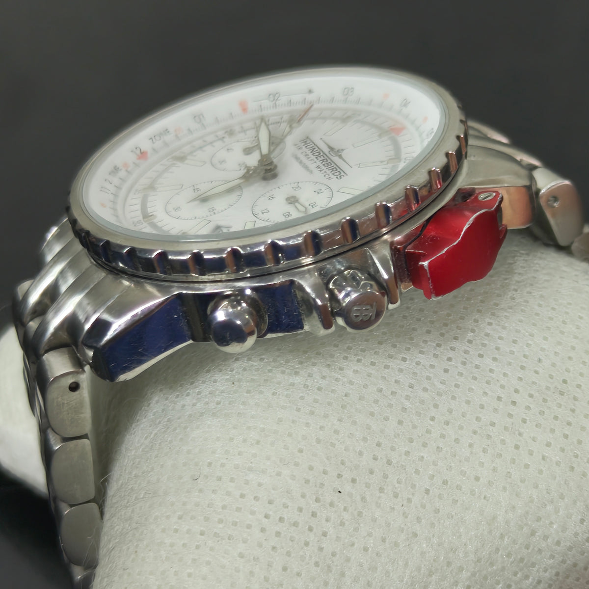 Montre Thunderbirds air craft watch chronograph quartz original/ثلاثة ملايين 
40mm
Prix 30000