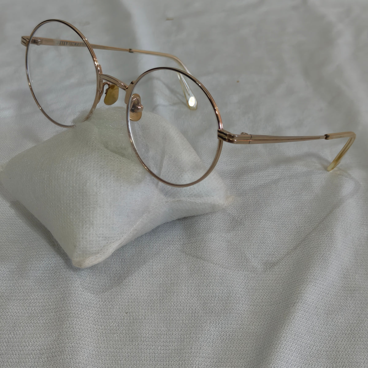Cadre du lunette Peter and. May titanium original 
50/21
Prix 6000