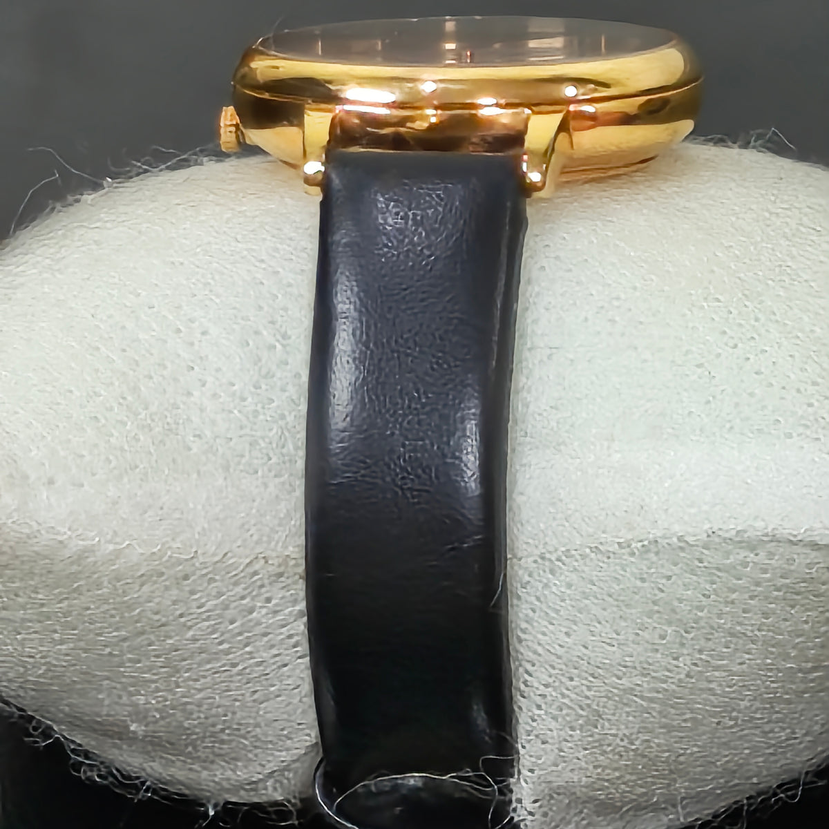 Montre Swarovski crystal suisse quartz femme original 
Prix 13000