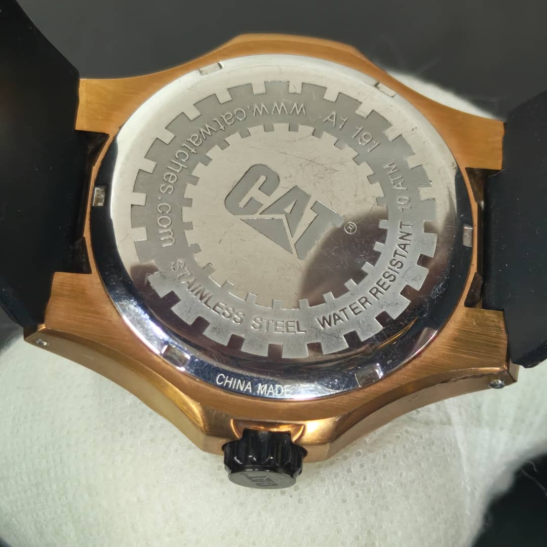 Montre cat Quartz original/مليون ونصف 
40mm
Prix 15000