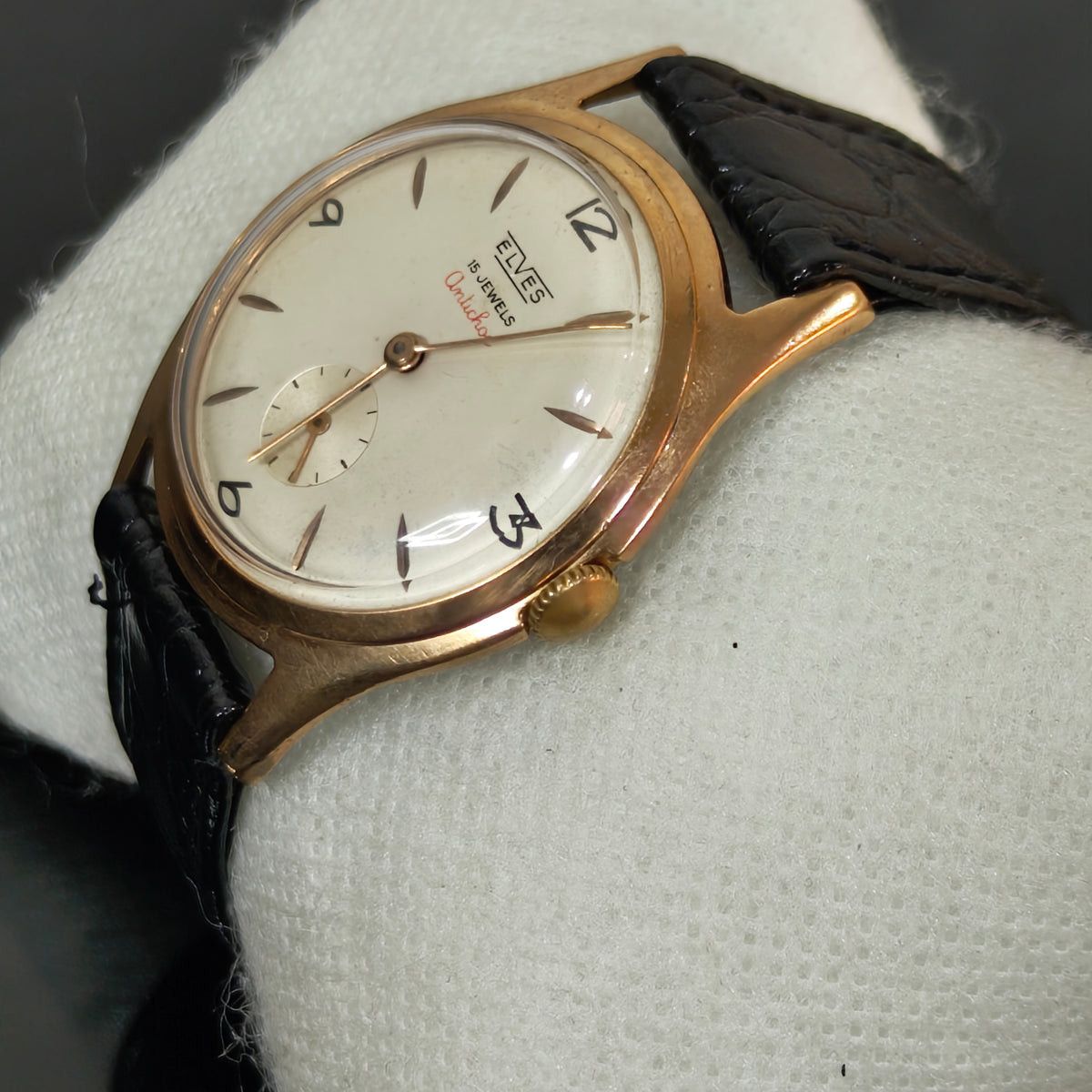 Montre élèves mécanique vintage original 
36mm
Prix 15000