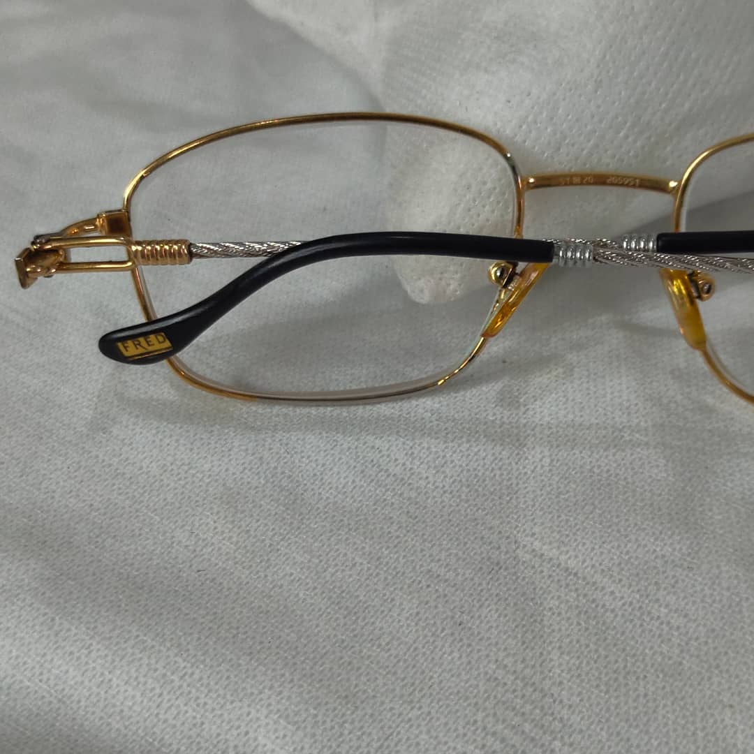 Monture lunette Fred original France original 
51/20
Prix 65000