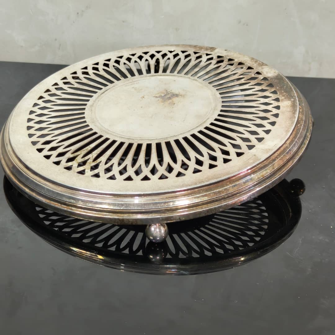 تحفة تغليف فضة 
قطر 25cm
Prix 14000