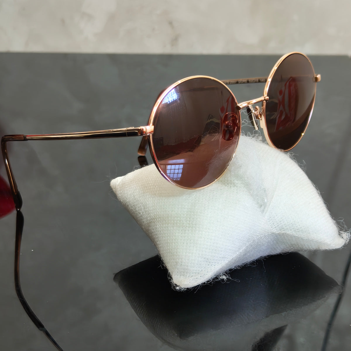 Lunette Lukas paris femme original 
لون زجاج بني
52/18
سعر 12500