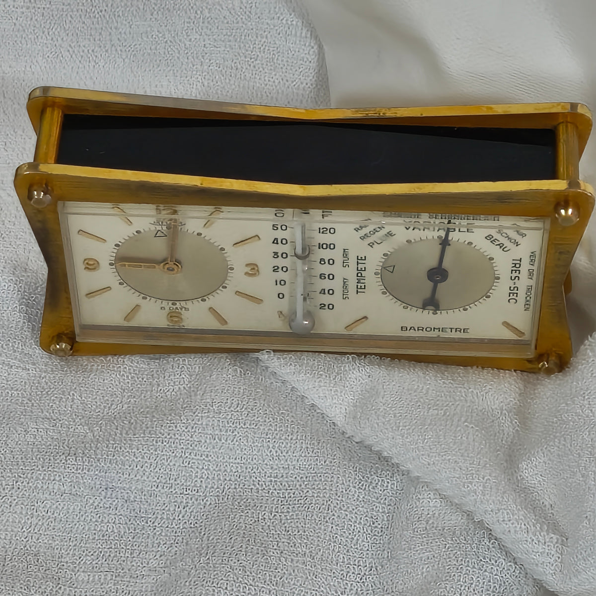 Ravail Jaeger mécanique vintage originalعاطلة
12/6cm
Prix 65000