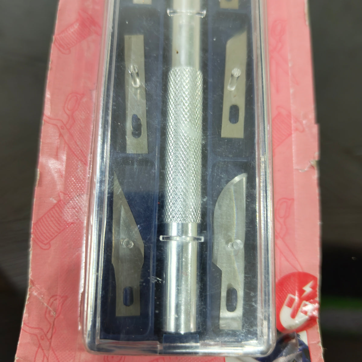 أداة تقطيع جديدة
طول 21cm
Prix 5000