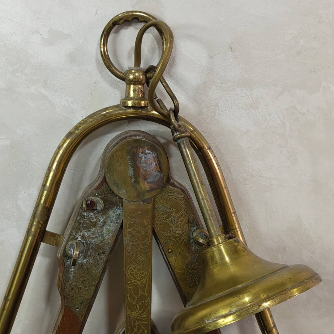 Ancien lustre louisaine Art déco signé rare original 
95cm/65cm
Prix 25000