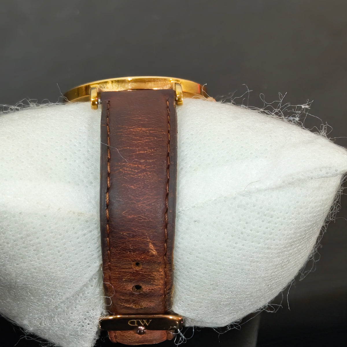 Montre DW femme quartz original 
Prix 8500