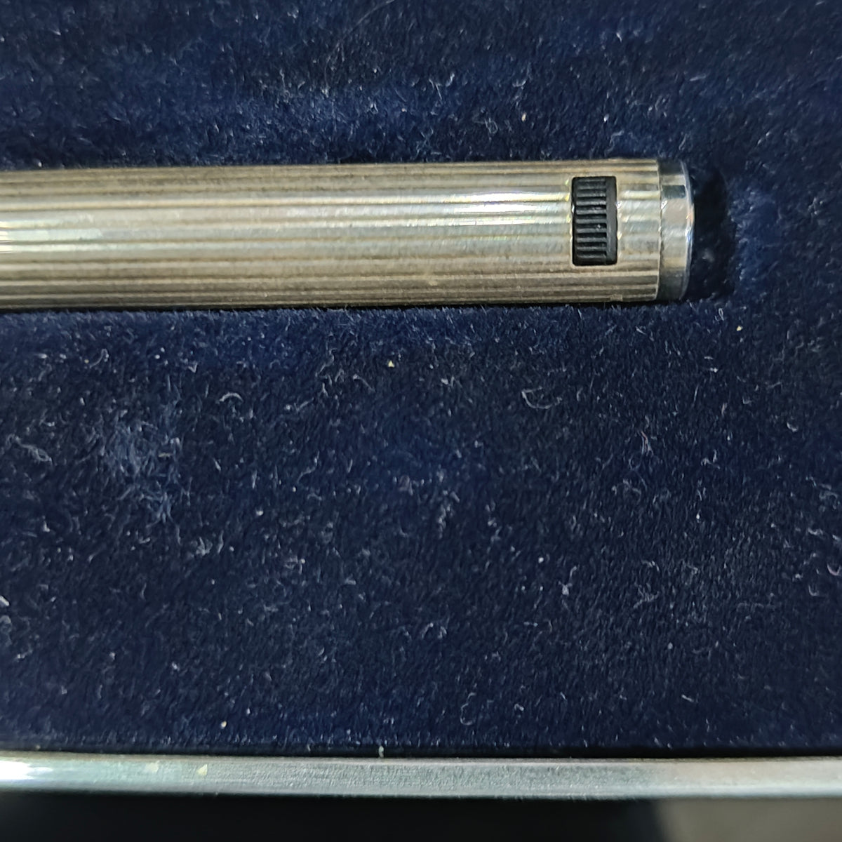 Stylo plume aurora argent/ or14k
Prix 42000