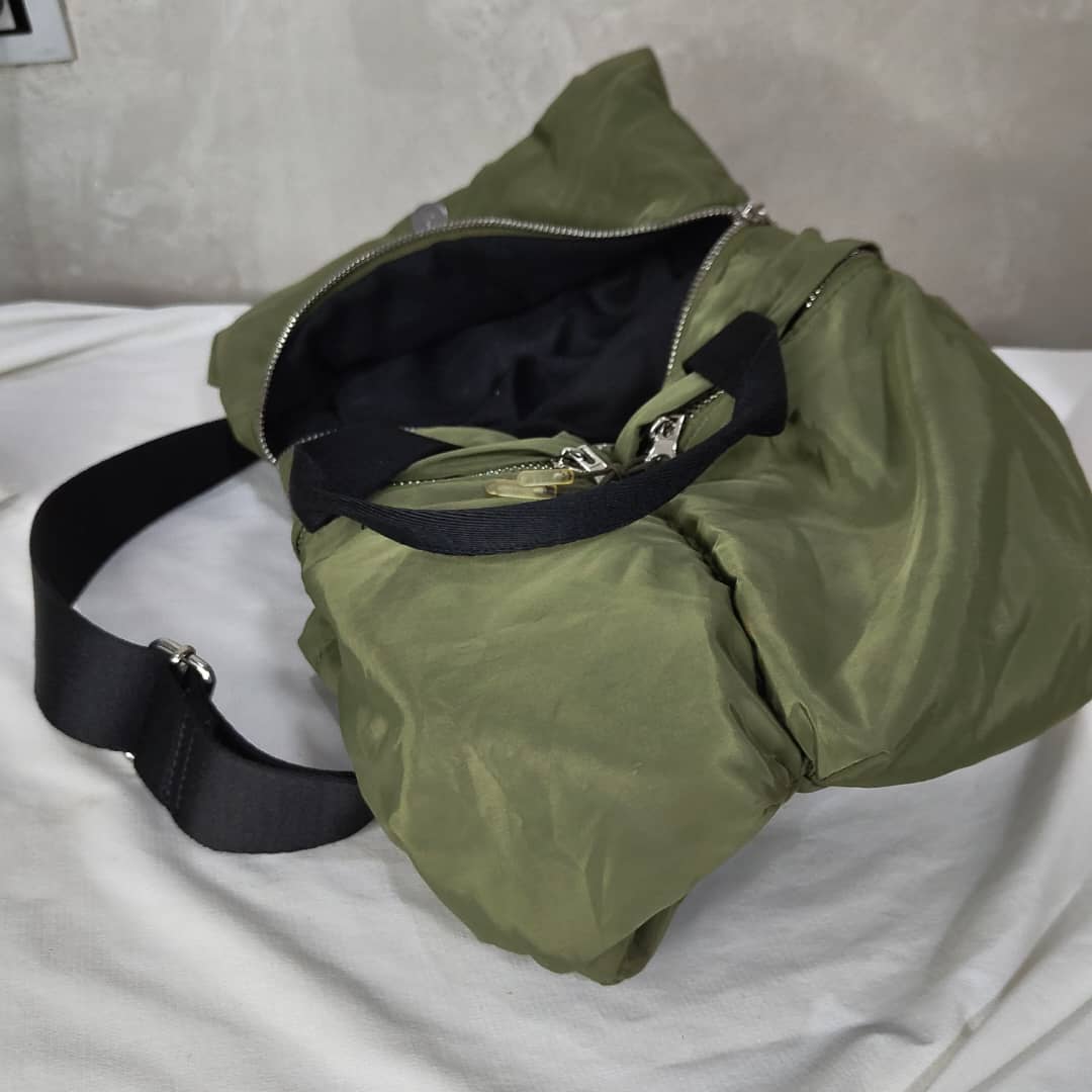Sac audeu  original 
40/30cm
Prix 7500