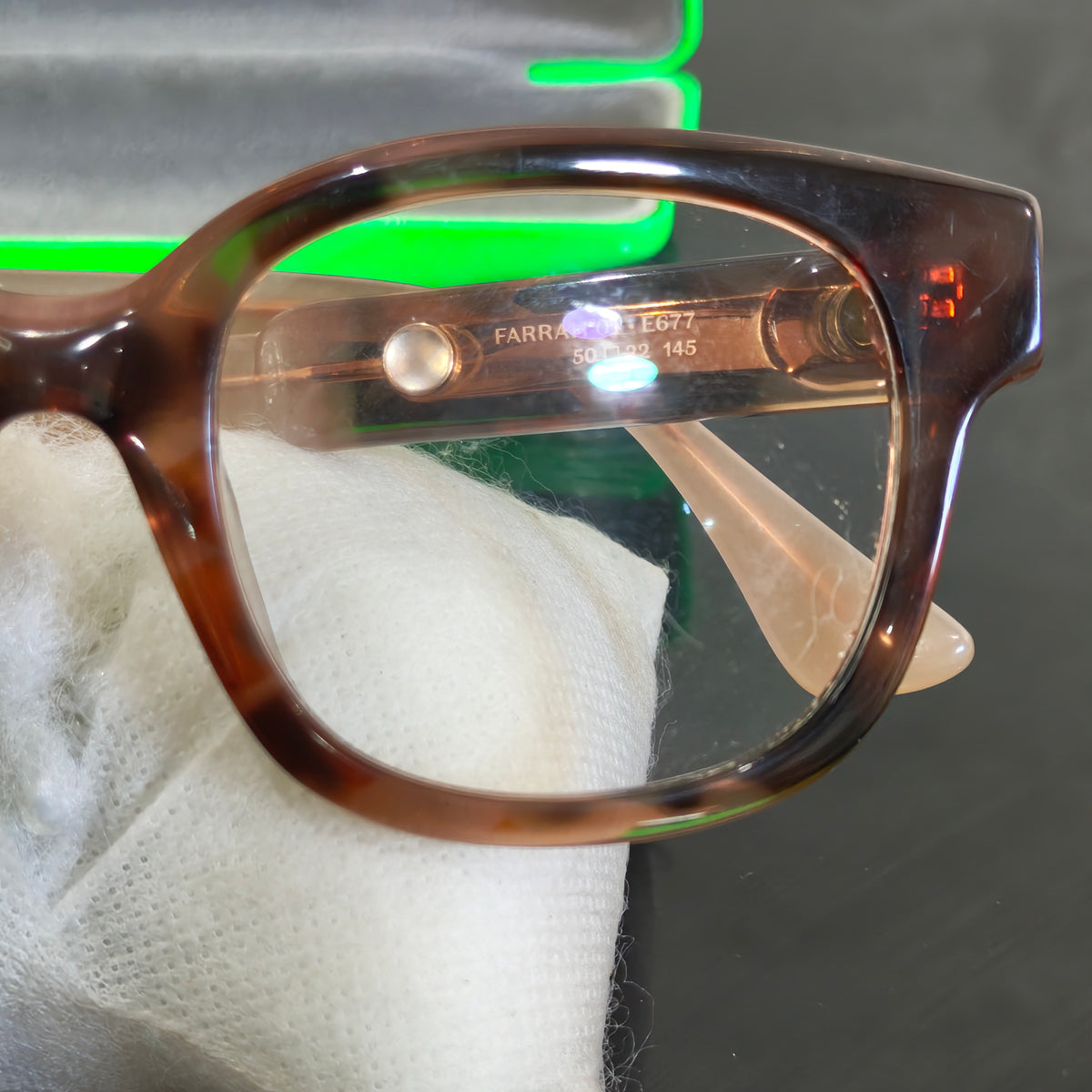 Cadre du lunette Vanessa Bruno femme original 
50/22
Prix 10000