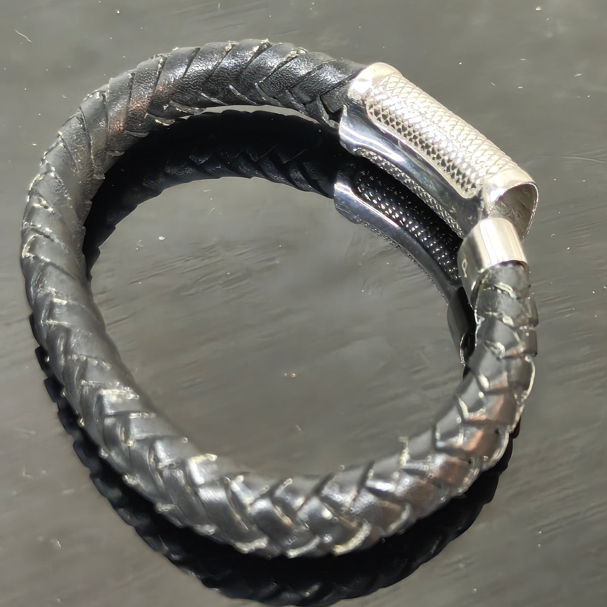 Bracelet police en cuir original 
20cm