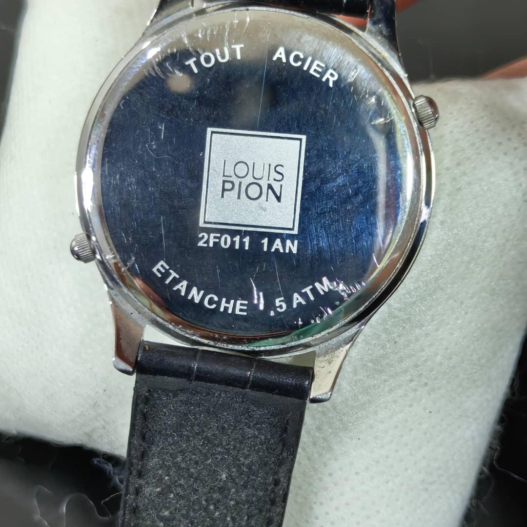 Montre louis poin quartz original 
38mm