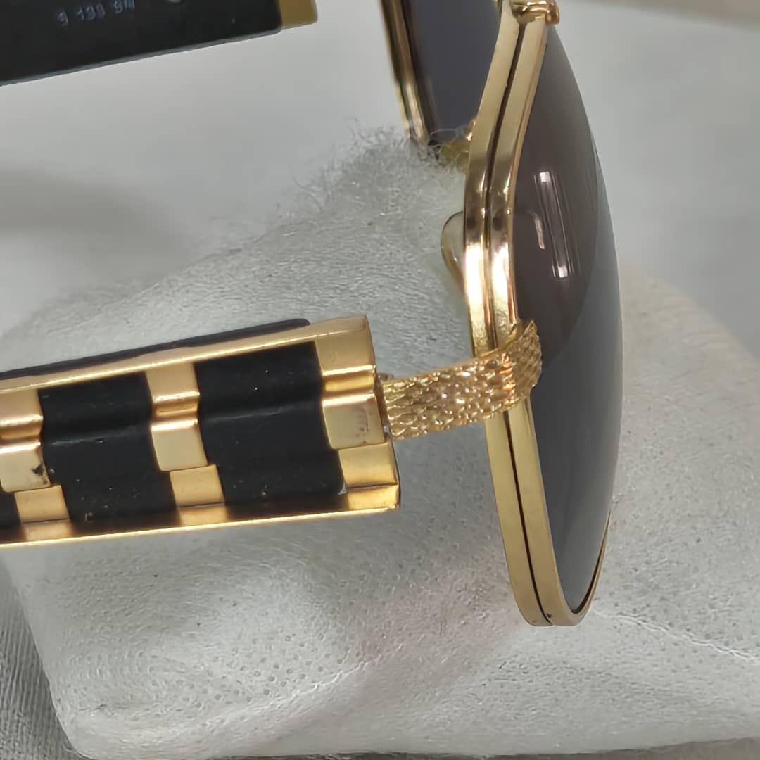 Lunette Versace pilote original 
Prix 30000