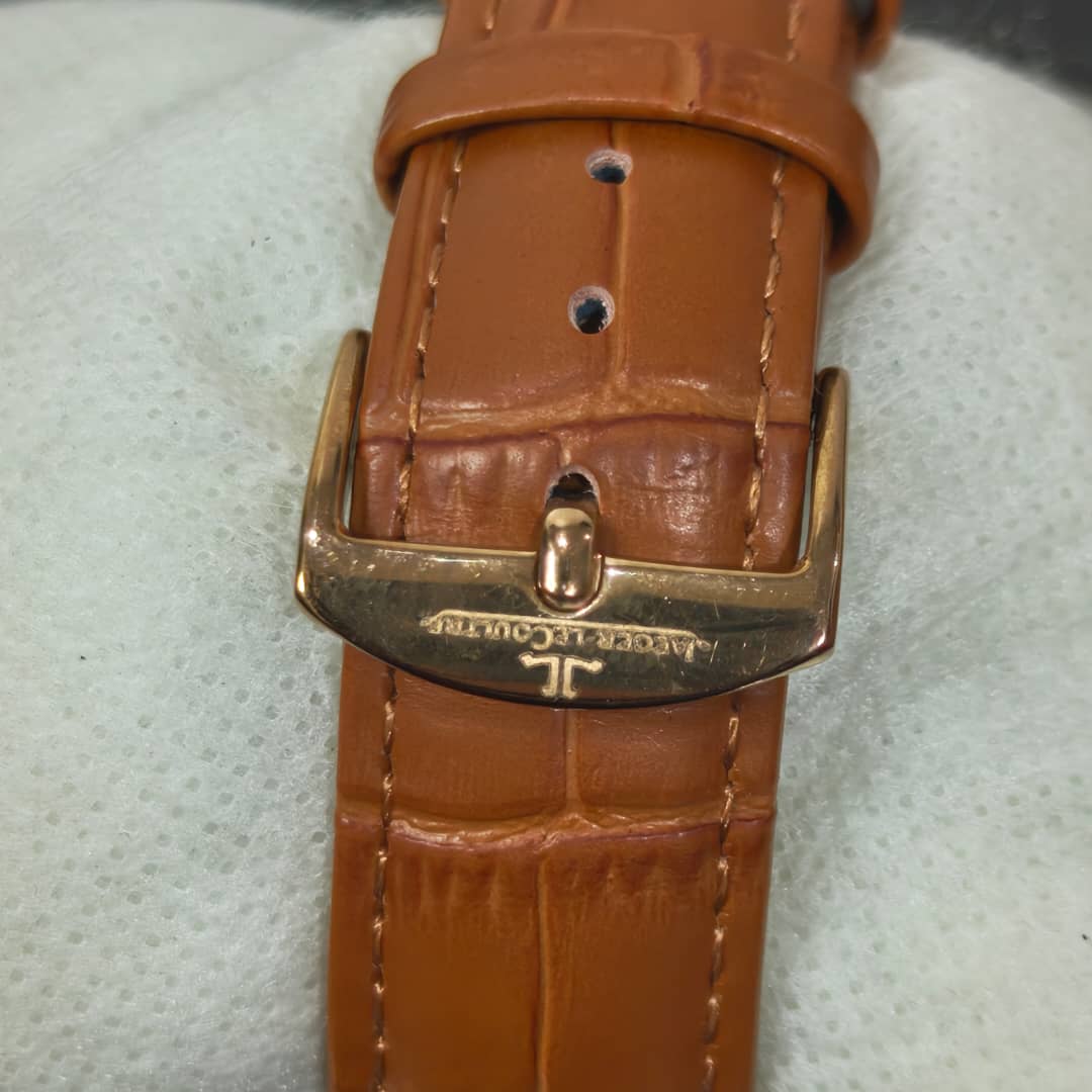 Montre Jaeger - lecoltre régulateur & tourbillon Quartz/ثلاثة ملايين ونصف 
40mm
Prix 35000