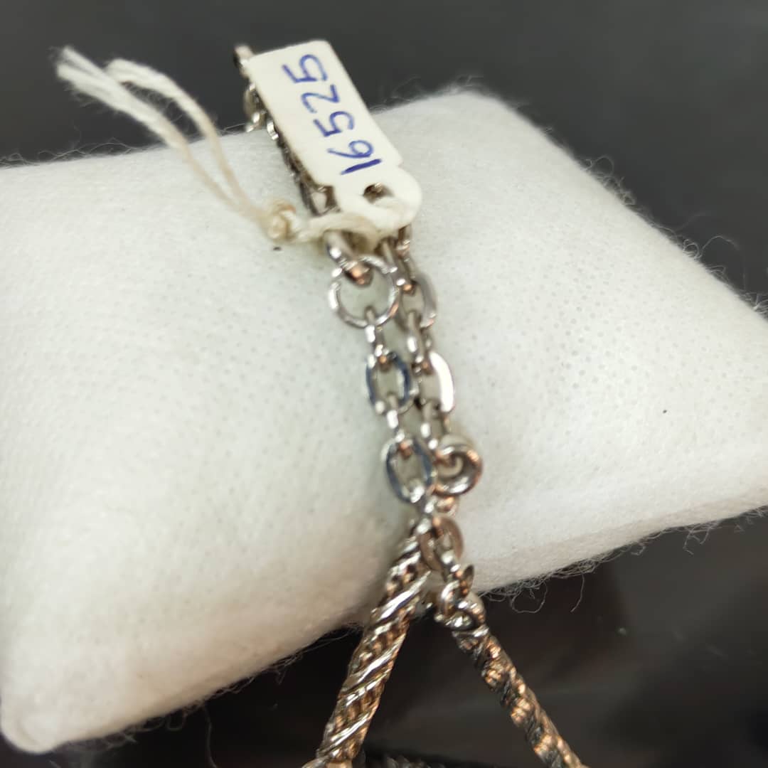 سلسلة acier inoxydable 
طول مغلق 18cm