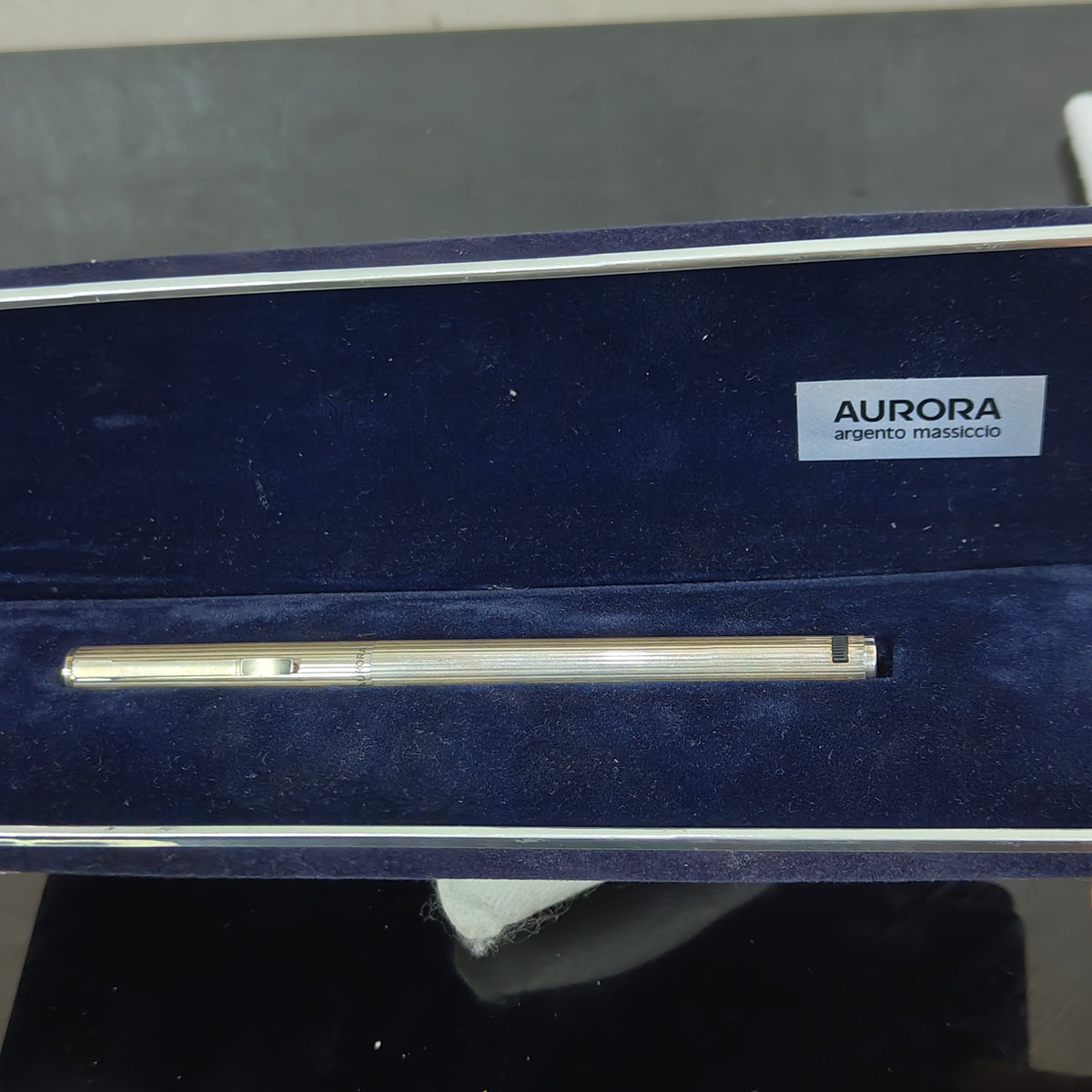 Stylo plume aurora argent/ or14k
Prix 42000