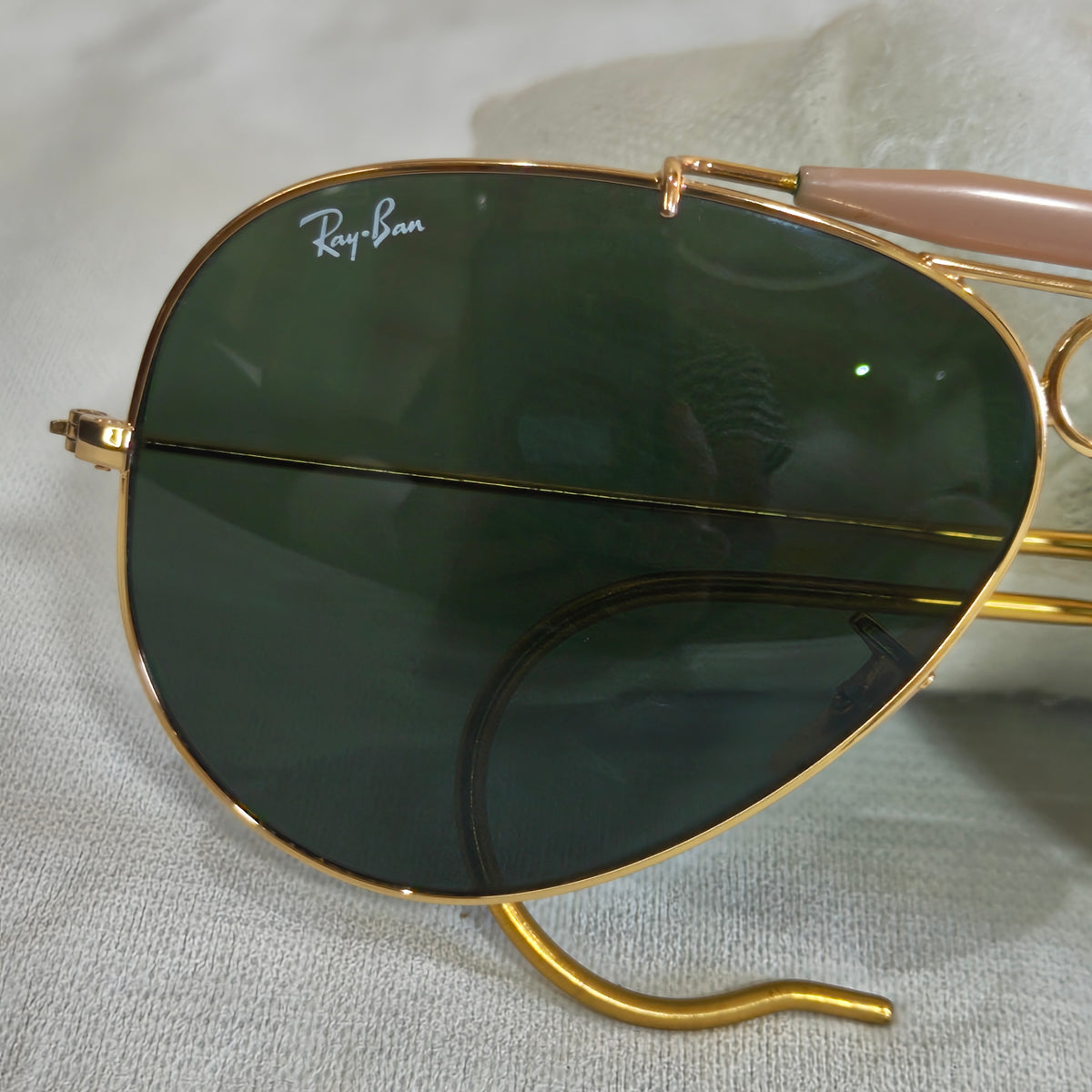 Lunette ray ben rb original 
58
Prix 22000