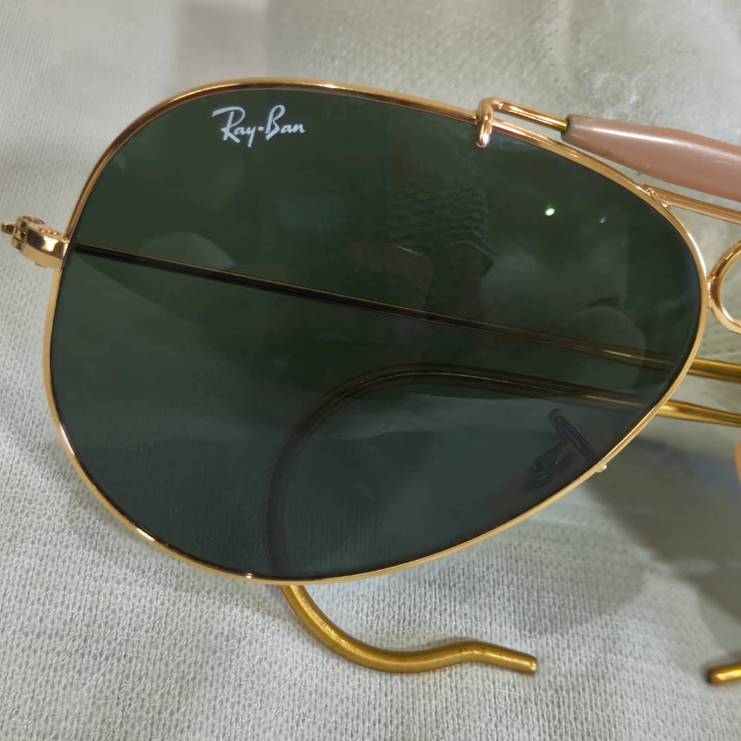 Lunette ray ben rb original 
58
Prix 22000